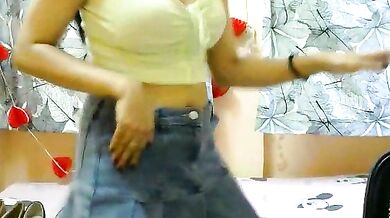 Watch this curvy Indian teen tease and finger her tight pussy on camera