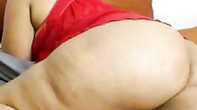 XHotJuicyBootyXX records herself getting her ass pounded hard in a cheap private party