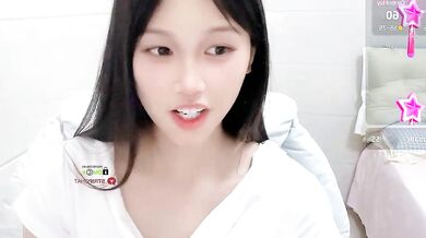 Watch xunian71O's private sex tape with her petite-teens cam girl and Chinese cam girl in heels