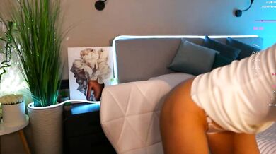 Lovely__alisa's seductive body tames with a hard pounding