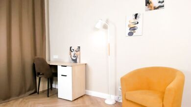 Odelindaeger's stunning body and inked tongue lead to a steamy session with her influencer friend