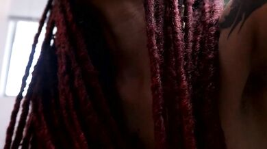 Cooper_Reds captures Curvaceous seductress in real sex tape - Camgirl goes wild!