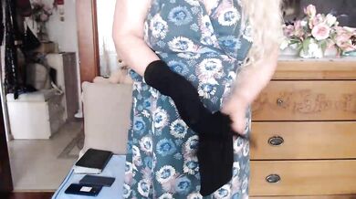 Marionaa - Porn Video [Bongacams]: softcore cam session, tantalizing chemistry, charming streamer