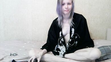 White-snow - Porn Video [Bongacams]: hot, enchanting ass, natural