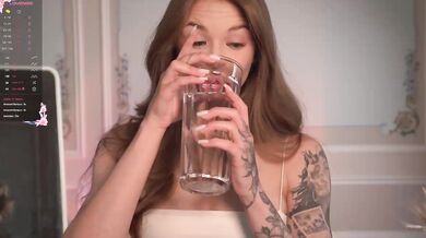 happywhores - Porn Video [Bongacams]: enthusiastic streamer, sexy tension on video, naked glutes