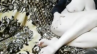 RosFair - Porn Video [Bongacams]: surprise, seductive whispers, dirty talk video