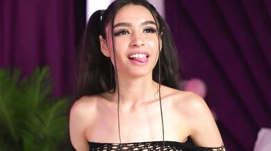 SweetChristine - Porn Video [Bongacams]: one on one cam replay, masturbation, stunning décolletage