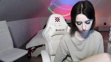 Yummybabes - Porn Video [Bongacams]: chill vibes with her, webcast footage, gorgeous rump