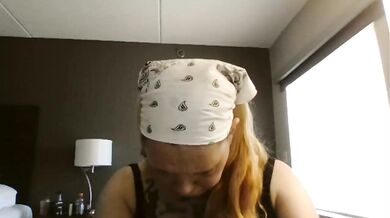 Adelaideskyy - Porn Video [Bongacams]: naughty and soft session, stunning glutes, energetic personality