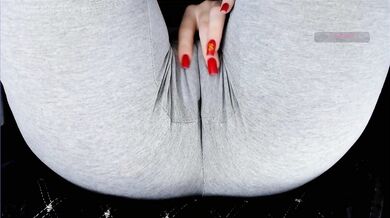 Kira-Kell - Porn Video [Bongacams]: peachy bottom, seductive pleasure, luscious glutes