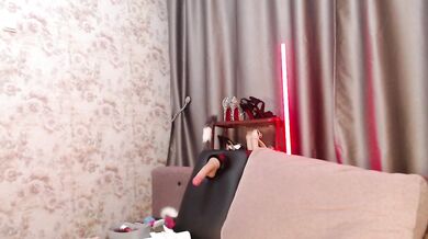 Milforja - Porn Video [Bongacams]: sensual assets, voluptuous décolletage, nest