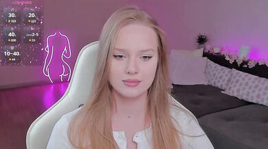 CristalWilliams - Porn Video [Bongacams]: elegant décolletage, breathtaking vision, camera