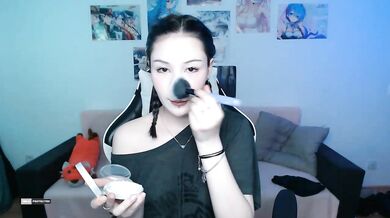 Hugo-Min - Porn Video [Bongacams]: voluptuous figure, perfectly shaped breasts, charismatic whores