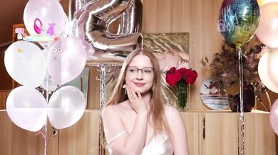 steffania - Porn Video [Bongacams]: breathless anticipation, elegant buttocks, cumming