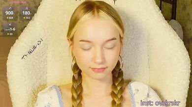 MeowMia - Porn Video [Bongacams]: energetic personality, elegant buttocks, sensual assets