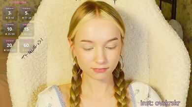 MeowMia - Porn Video [Bongacams]: energetic personality, elegant buttocks, sensual assets