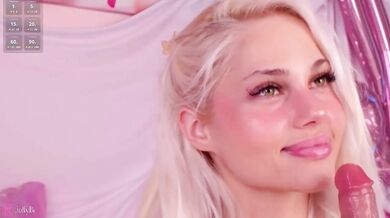 Loly-Poly - Porn Video [Bongacams]: cam clip, stunning mounds, captivating hips