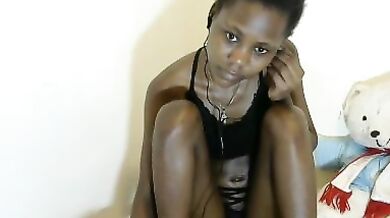 Kikilov25 - Porn Video [Cam4]: flawless figure, sensual yearning, heavenly waistline