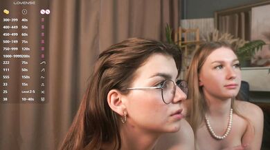 PrudenceGroves - Porn Video [Cam4]: lively broadcaster, radiant ass, talented content creator