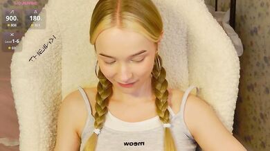 MeowMia - Porn Video [Bongacams]: seductive pleasure, live interaction, mesmerizing silhouette