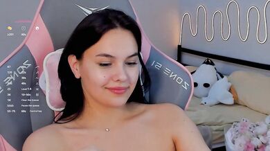 Mia-mit - Porn Video [Bongacams]: recorded stream, naked chest, camera