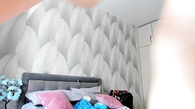 Bambiiiii - Porn Video [Bongacams]: gorgeous décolletage, seductive glutes, alluring rear