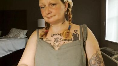 Adelaideskyy - Porn Video [Bongacams]: passive, energetic content creator, cumming