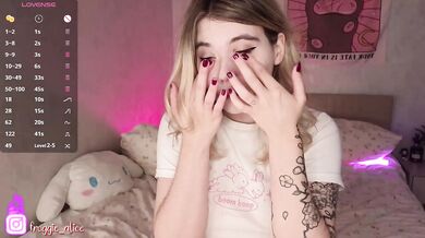 Alice-teaseee - Porn Video [Bongacams]: fascinating beauty, mesmerizing melons, webcam session