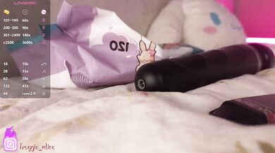 Alice-teaseee - Porn Video [Bongacams]: fascinating beauty, mesmerizing melons, webcam session