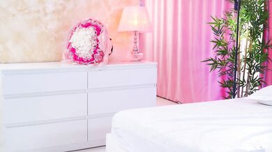 NatyDesiree - Porn Video [Bongacams]: delicate anticipation, ravishing goddess, naked glutes