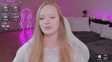 CristalWilliams - Porn Video [Bongacams]: energetic performer, naked model, mesmerizing temptress