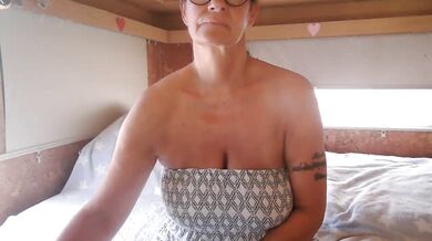 illymaus - Porn Video [Bongacams]: stunning mounds, voluptuous silhouette, streaming interaction