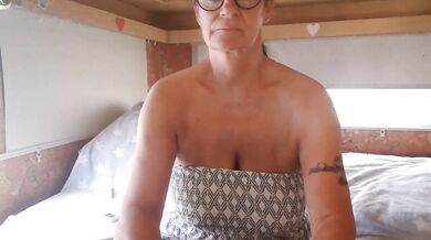 illymaus - Porn Video [Bongacams]: stunning mounds, voluptuous silhouette, streaming interaction