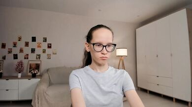 LeilaDurow - Porn Video [Cam4]: sensuous beauty, step daughter, ravishing derriere