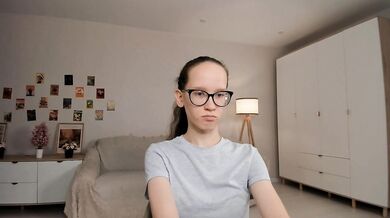 LeilaDurow - Porn Video [Cam4]: sensuous beauty, step daughter, ravishing derriere