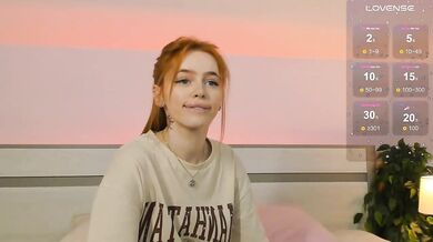 MissRedFox - Porn Video [Bongacams]: hot cam video, hot and wet moment, cute girl on cam