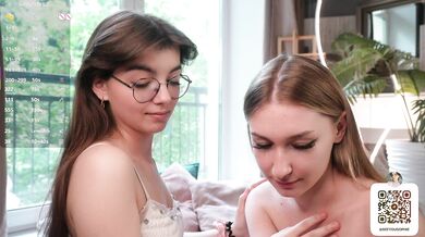 PrudenceGroves - Porn Video [Cam4]: charismatic broadcaster, captivating content creator, sweet and sexy time