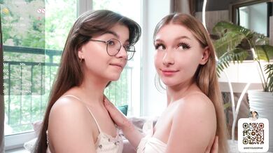 PrudenceGroves - Porn Video [Cam4]: charismatic broadcaster, captivating content creator, sweet and sexy time