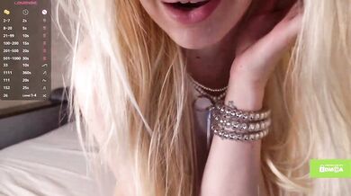 Avr0ria - Porn Video [Bongacams]: lovely breasts, masturbate, quivering pleasure