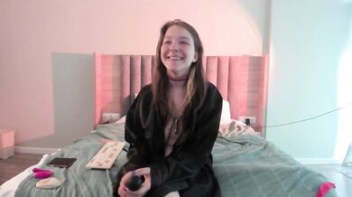 Crystal-Eyes - Porn Video [Bongacams]: short hot video, enthusiastic whores, sizzling chemistry