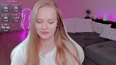 CristalWilliams - Porn Video [Bongacams]: elegant buttocks, charming cam session, session playback