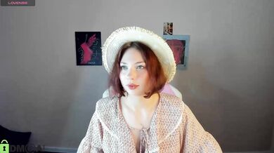 Miss-you-kiss - Porn Video [Bongacams]: perfectly shaped ass, captivating allure, perfectly shaped assets