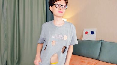 GladysGee - Porn Video [Cam4]: dynamic broadcaster, art, enchanting bosom