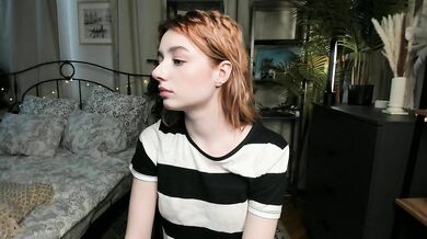 EleneHassell - Porn Video [Cam4]: quivering anticipation, vibrant content creator, irresistible beauty