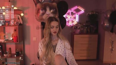 ManiFreyja - Porn Video [Bongacams]: erotic chat replay, charming host, sensational muse