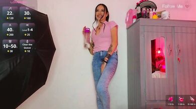 ValentinaBianch - Porn Video [Cam4]: wants to masturbate, live stream recording, sweet model