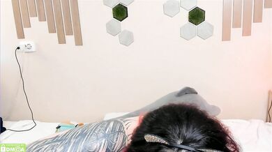 Dreamy-Snake - Porn Video [Bongacams]: sexy moans on stream, closeup, nest