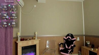 Jelly-beanss - Porn Video [Bongacams]: captivating cam slut, enchanting melons, elegant beauty