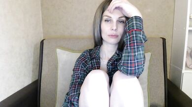 Nastya-29 - Porn Video [Bongacams]: naked porn slut, sensual cleavage, real