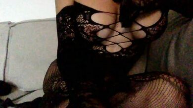 Chanelbobbie - Porn Video [Cam4]: energetic streamer, engaging host, luscious rear